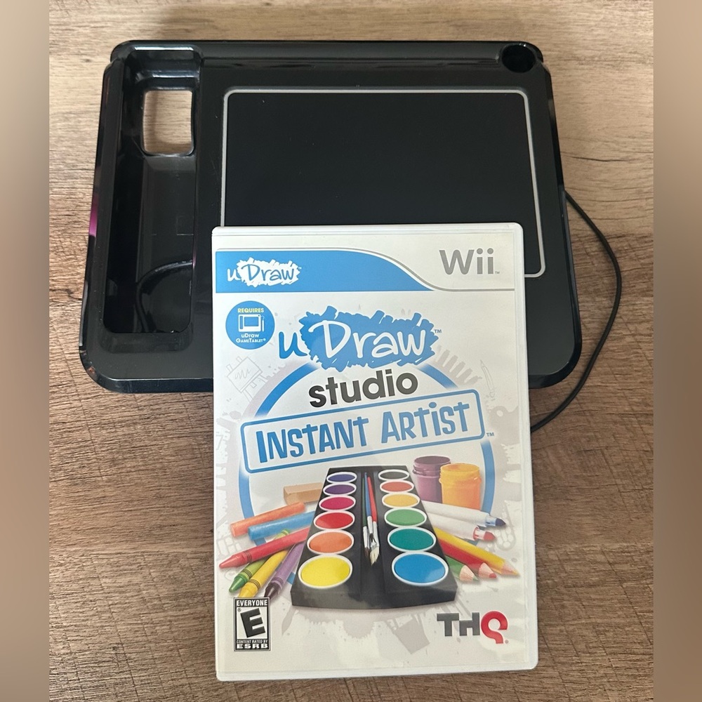 Wii uDraw Studio Instant Artist with Tablet